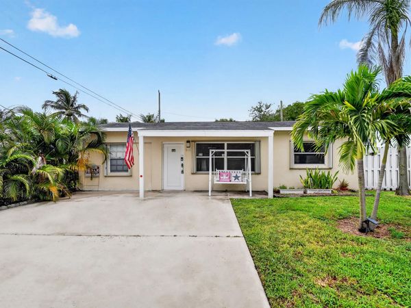 512 SE 1st Street, Boynton Beach, FL 33435