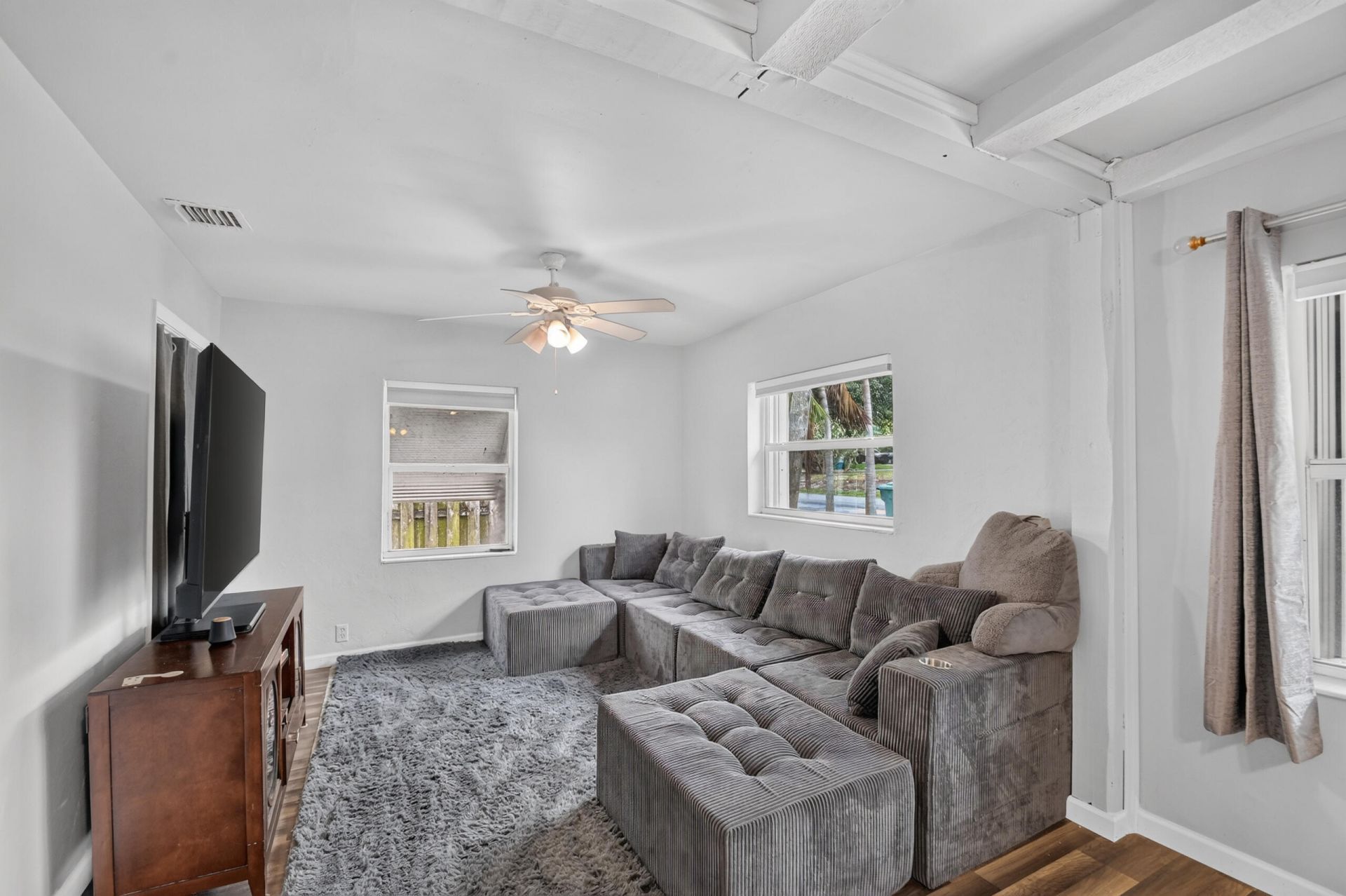 512 SE 1st Street, Boynton Beach, FL 33435 Photo