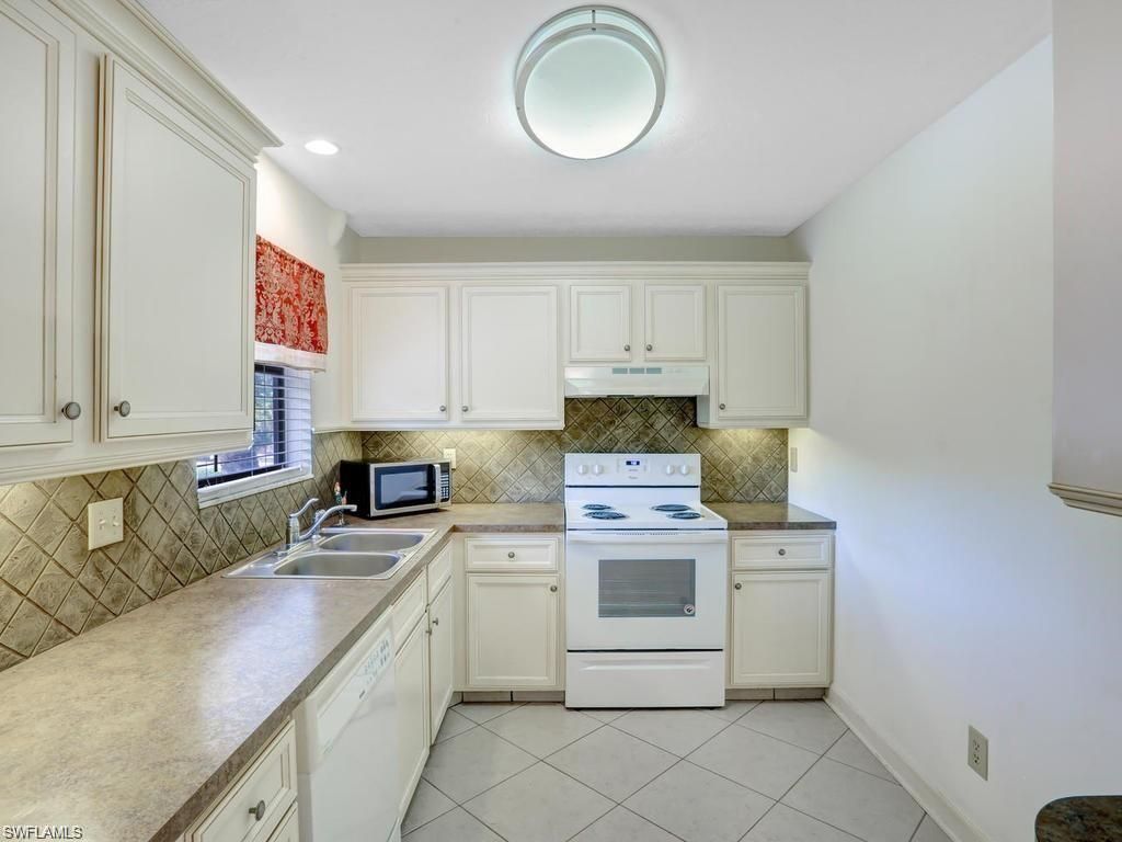 5501 Rattlesnake Hamm Rd , Unit 209, Naples, FL 34113 Photo