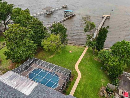 6338 E Bay Blvd Gulf Breeze, FL 32563