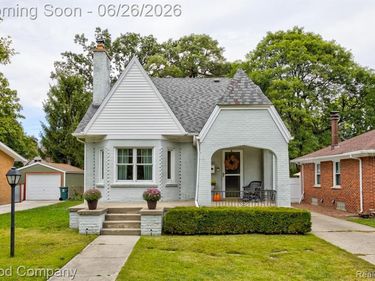 1526 W 12 Mile Road, Royal Oak, MI 48073
