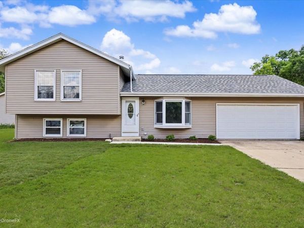 30w281 Heather Court , Warrenville, IL 60555