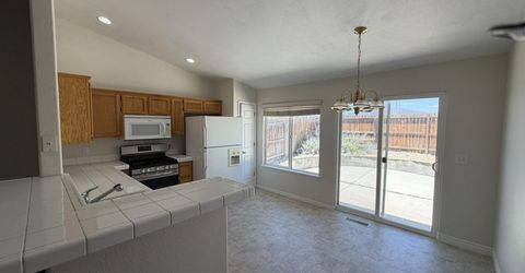 2136 Fort Bridger Road, Fernley, NV 89408 Photo