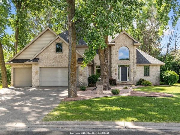 1669 BEETHOVEN WAY, Neenah, WI 54956