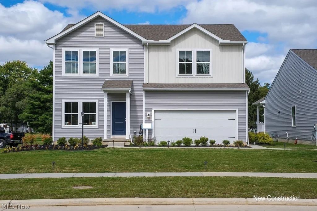 574 Cedar Wood Trail, Elyria, OH 44035 Main Photo