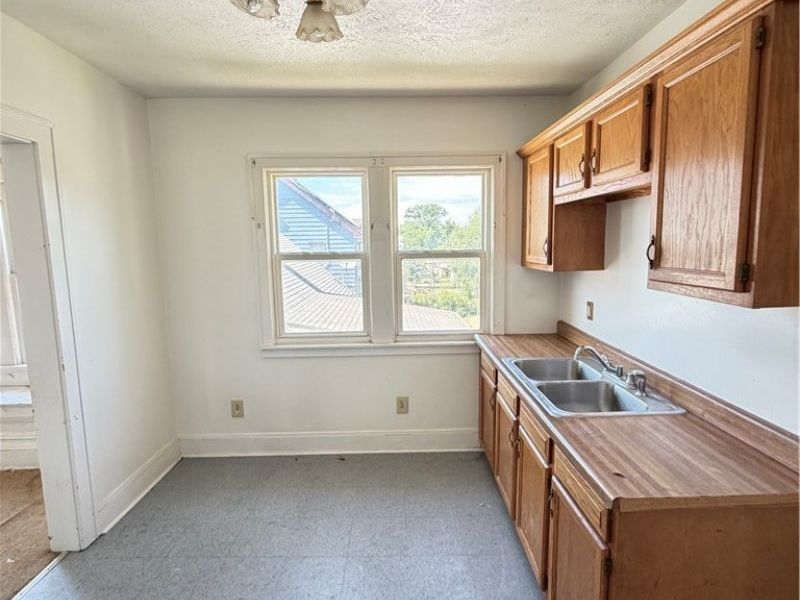 4857 E 84th Street, Garfield Heights, OH 44125 Photo 3