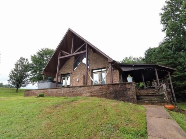 103 Tchula, Tupelo, MS 38804