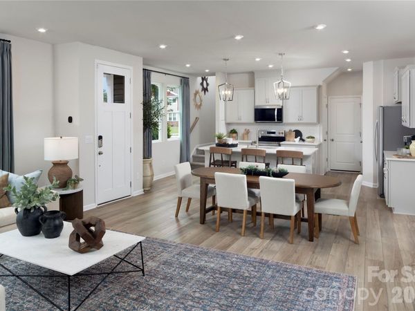 2140 Vinyasa Lane , Charlotte, NC 28215