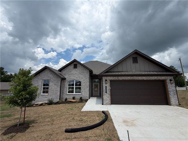 2305 Cassidy Court , Siloam Springs, AR 72761