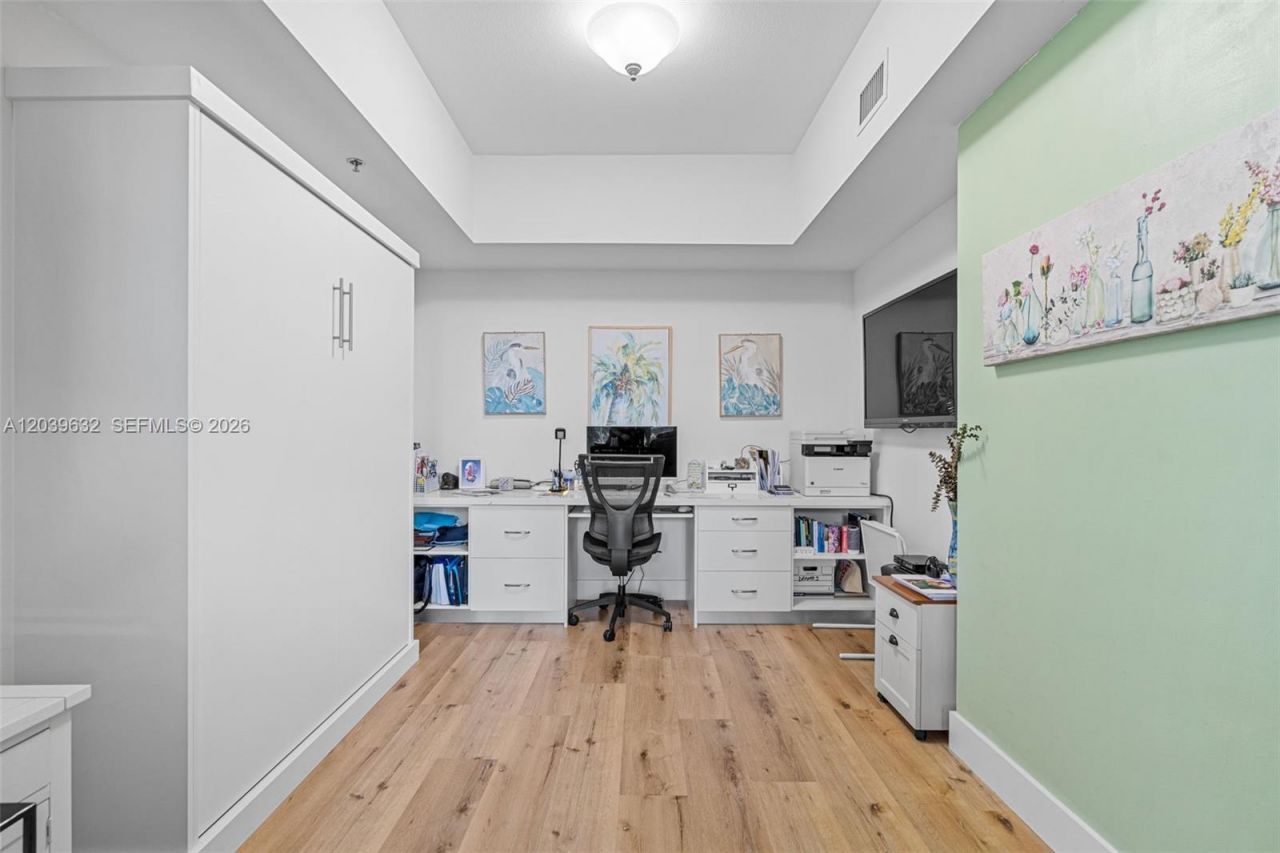 2641 N Flamingo Rd, Unit 304N, Sunrise, FL 33323 Photo