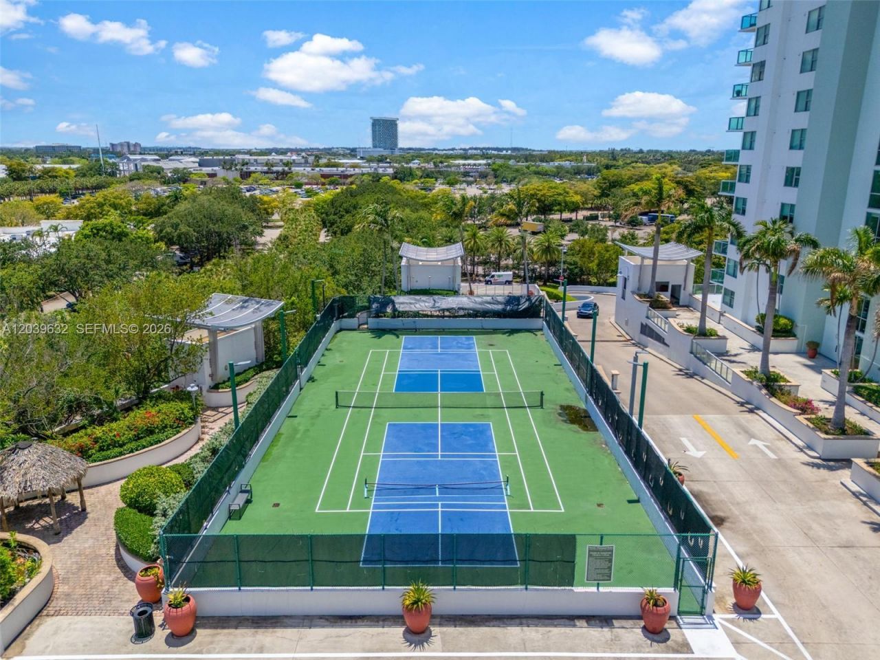 2641 N Flamingo Rd, Unit 304N, Sunrise, FL 33323 Photo