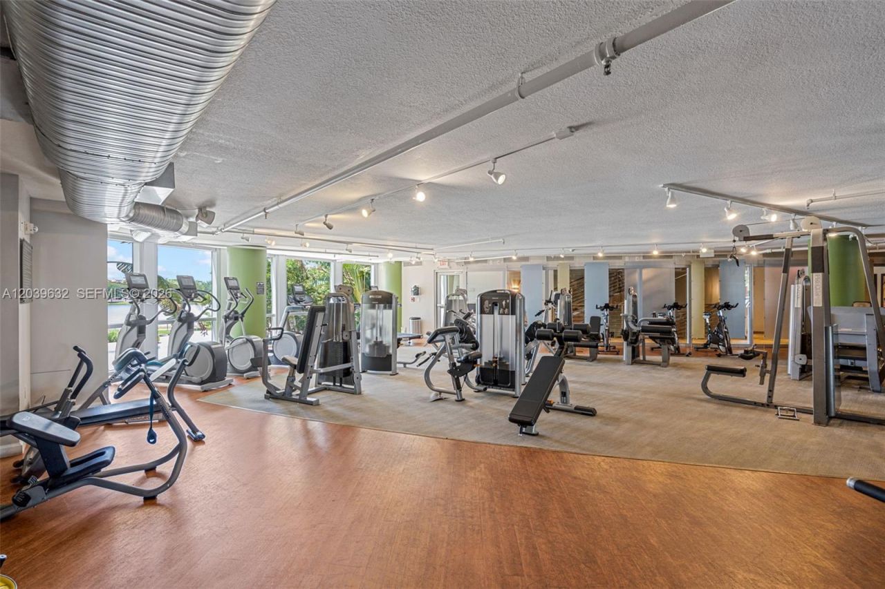 2641 N Flamingo Rd, Unit 304N, Sunrise, FL 33323 Photo