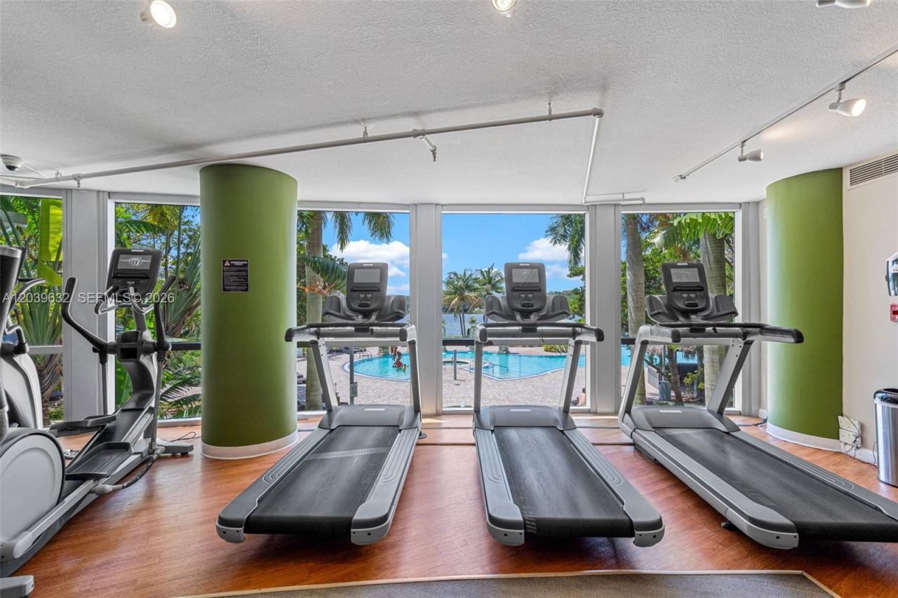 2641 N Flamingo Rd, Unit 304N, Sunrise, FL 33323 Photo