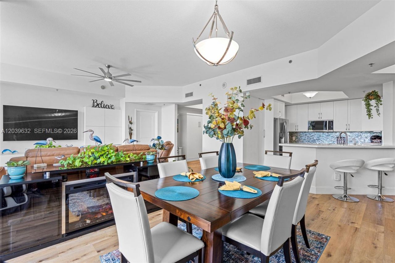 2641 N Flamingo Rd, Unit 304N, Sunrise, FL 33323 Photo