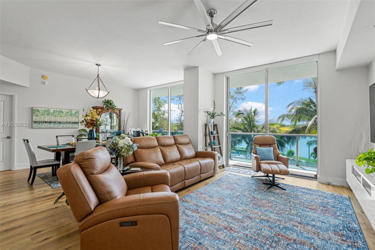 2641 N Flamingo Rd, Unit 304N, Sunrise, FL 33323 Photo