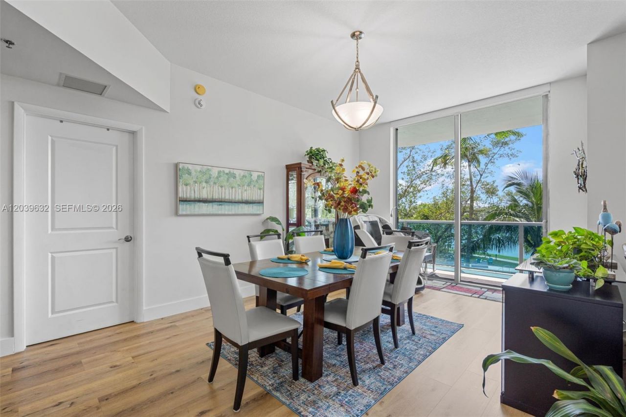 2641 N Flamingo Rd, Unit 304N, Sunrise, FL 33323 Photo