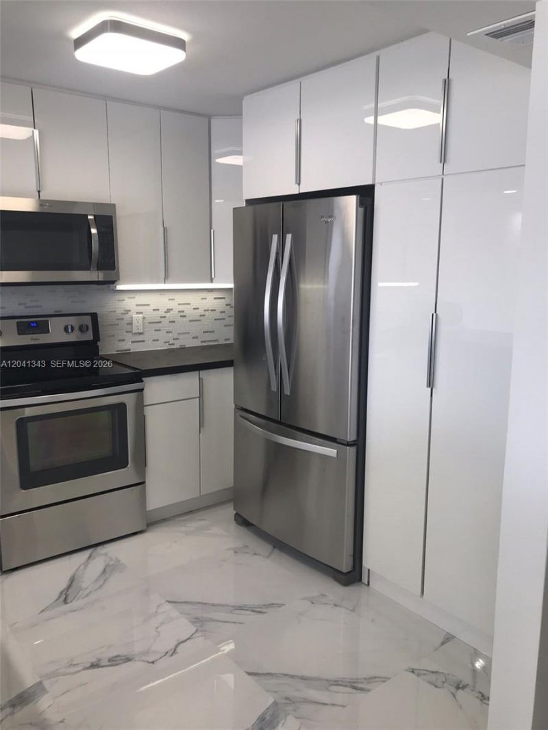 1901 Brickell Ave, Unit B2003, Miami, FL 33129 Photo