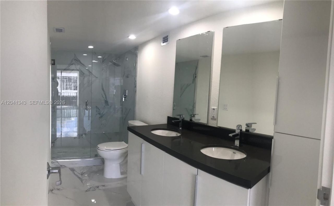 1901 Brickell Ave, Unit B2003, Miami, FL 33129 Photo