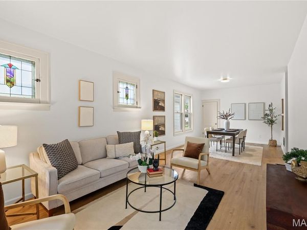 5223 Schollmeyer Avenue, St Louis, MO 63109