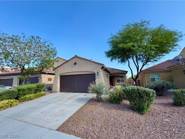 7421 Ravines Avenue , Las Vegas, NV 89131