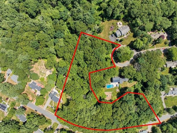 73 Parsonage Ln, Topsfield, MA 01983