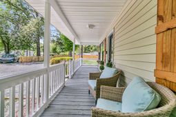 802 Royle Road photo 4