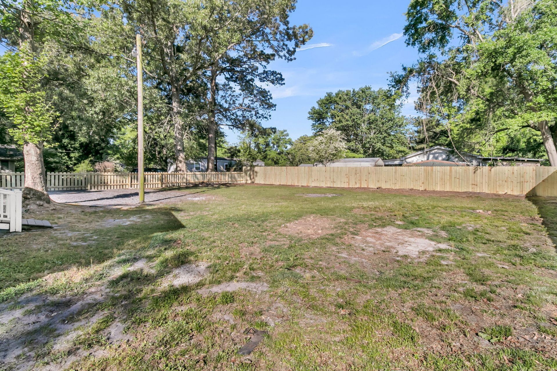802 Royle Road Photo 30