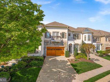 18349 FAIRWAY OAKS SQUARE, LEESBURG, VA 20176