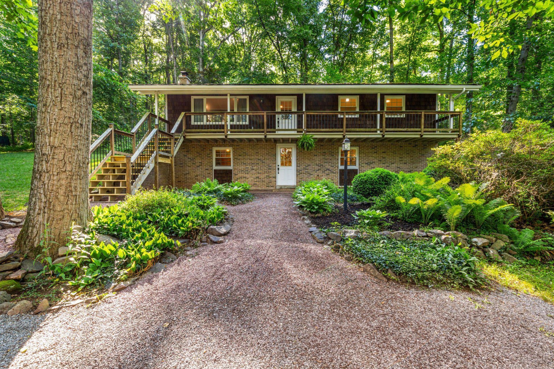 2835 PINCH ROAD, MANHEIM, PA 17545