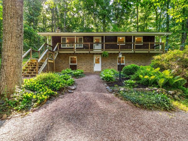 2835 PINCH ROAD, MANHEIM, PA 17545