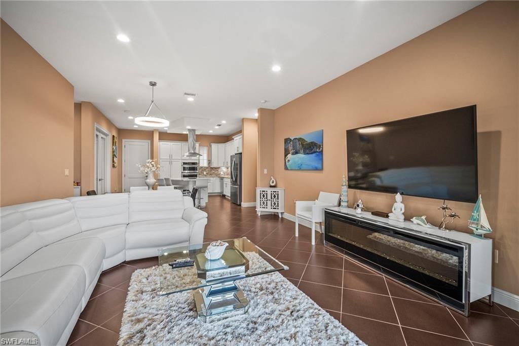 21460 Strada Nuova Cir , Estero, FL 33928 Photo
