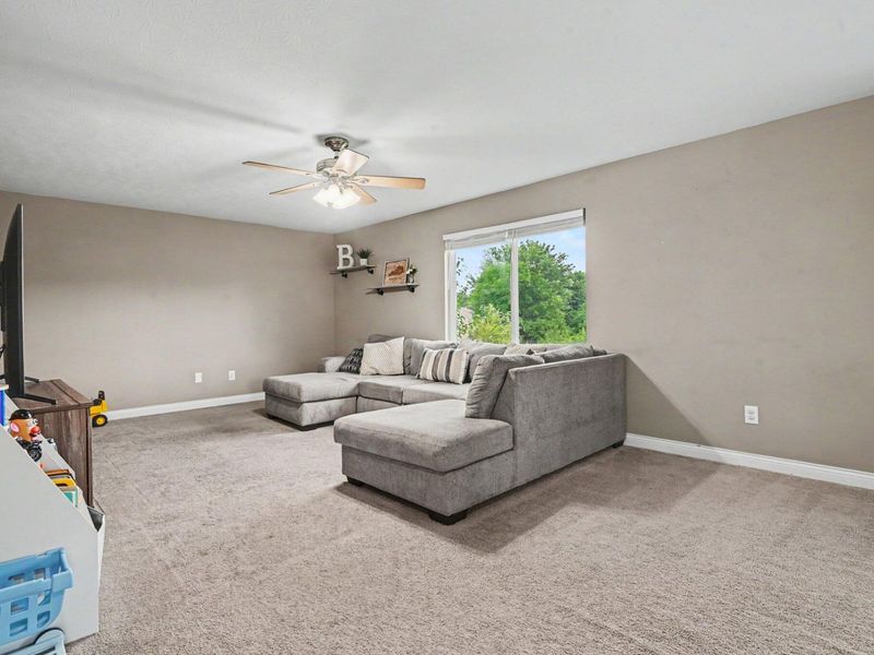 6821 Gordon Boulevard, Burlington, KY 41005 Photo 2