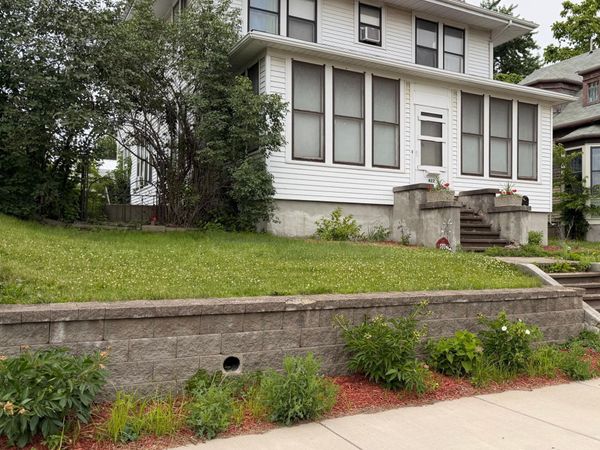422 S Broadway Street, New Ulm, MN 56073