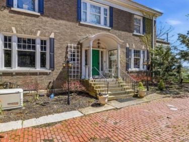 1 Hillcrest Street, Niagara Falls, NY 14303