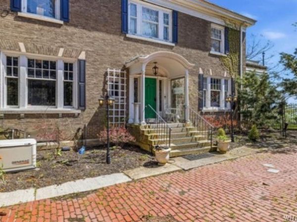 1 Hillcrest Street, Niagara Falls, NY 14303