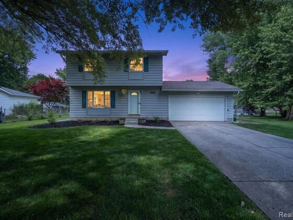 5521 Independence Colony Road, Grand Blanc Twp, MI 48439