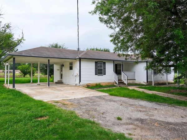 1778 Fm 1704, Unit C, Elgin, TX 78621