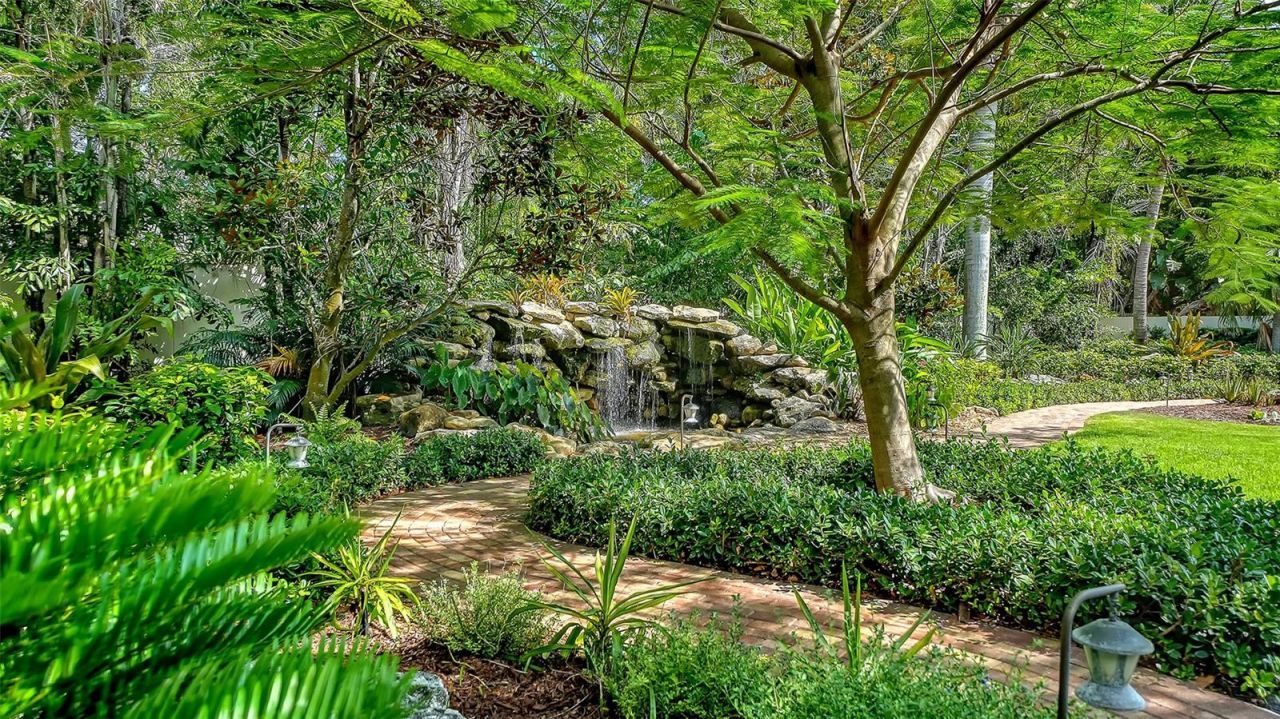 1435 Westway Drive, Sarasota, FL 34236 Photo