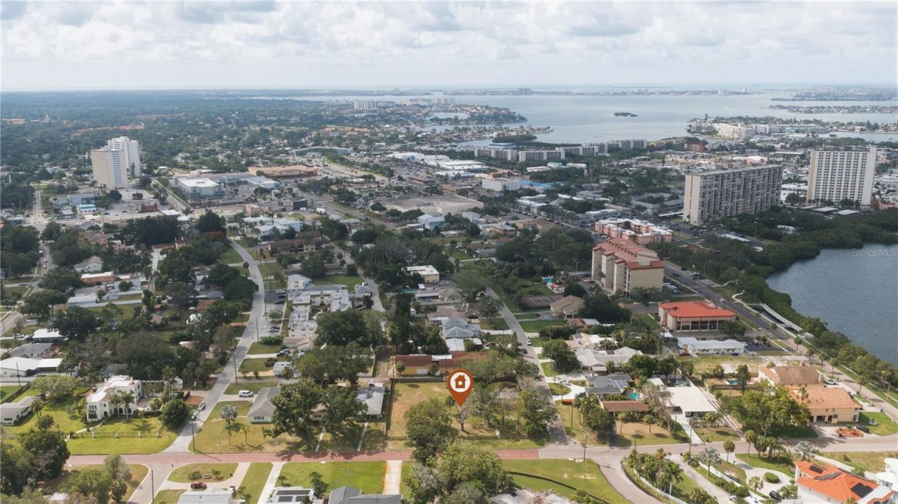 698 Villagrande Avenue S, Saint Petersburg, FL 33707 Photo
