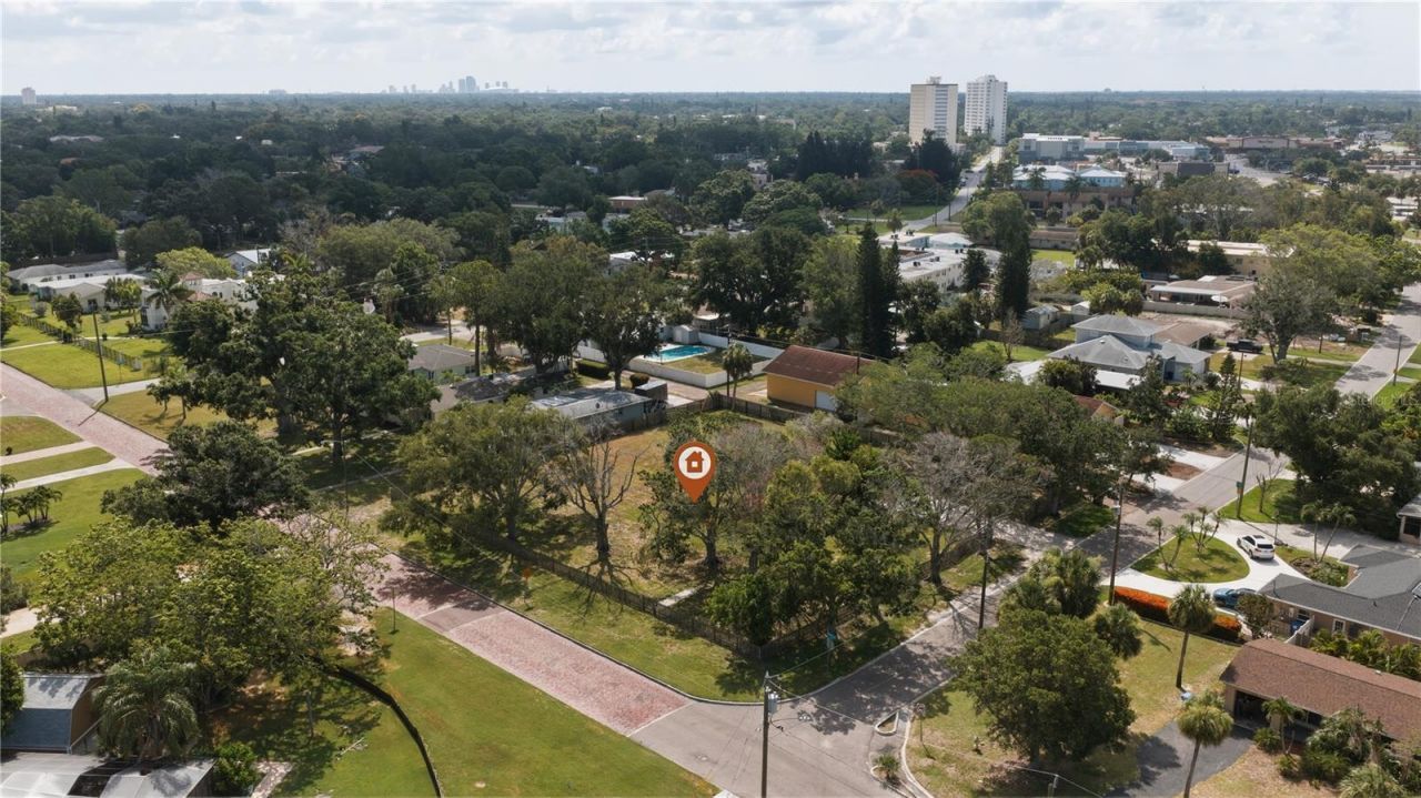 698 Villagrande Avenue S, Saint Petersburg, FL 33707 Photo