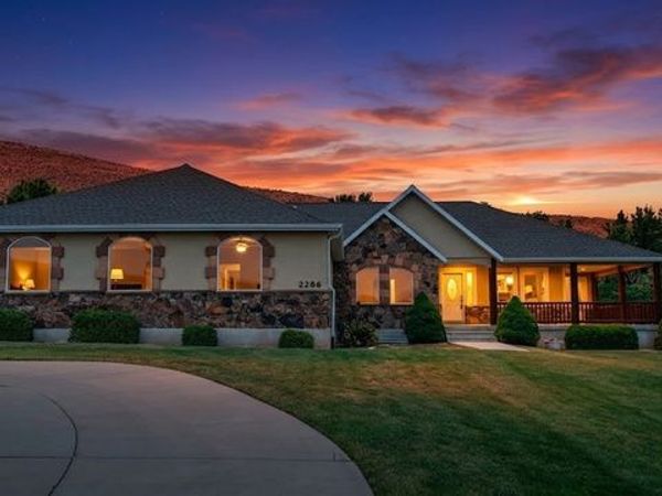 2286 E CEDAR DR, Eagle Mountain, UT 84005