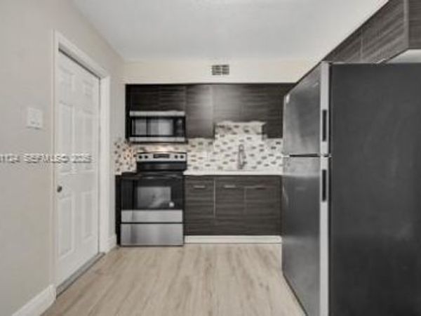 429 NW 9th Ave , Unit 3, Fort Lauderdale, FL 33311