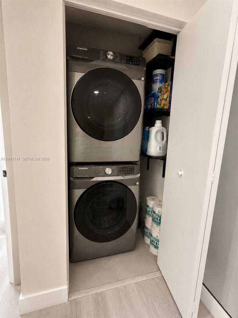 2505 NE 193rd St, Unit 4211, Miami, FL 33180 Photo