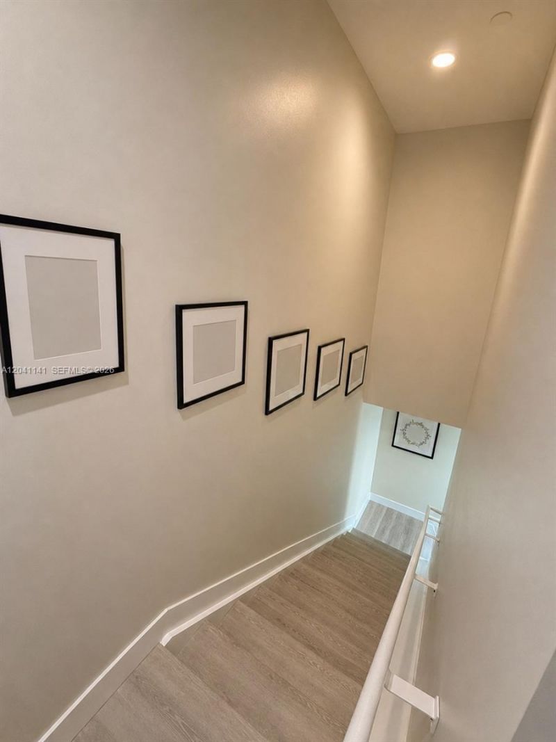 2505 NE 193rd St, Unit 4211, Miami, FL 33180 Photo