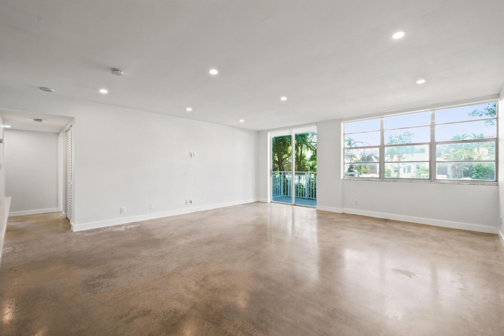 2100 Sans Souci Boulevard, Unit B1, North Miami, FL 33181 Photo
