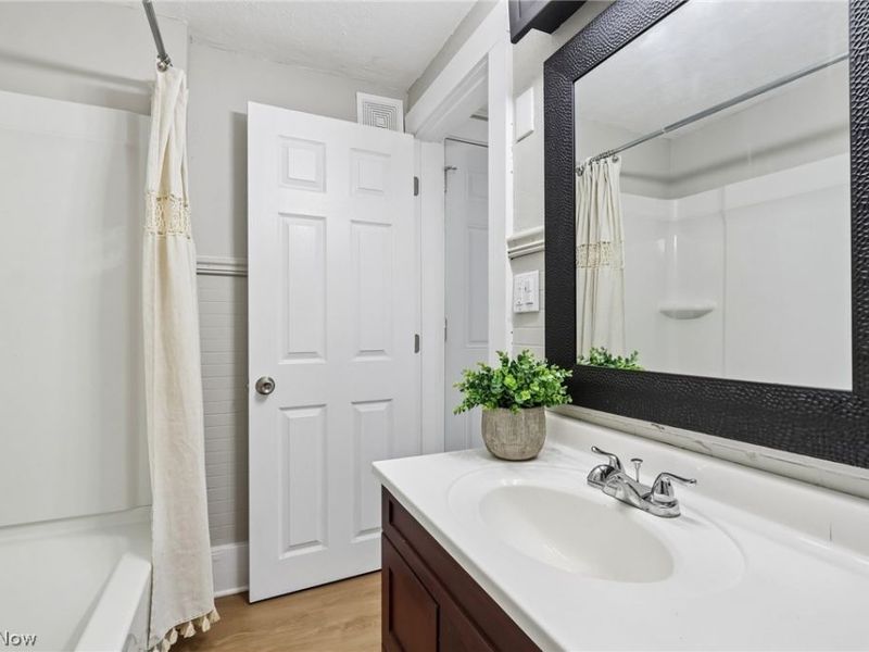 133 E North Street, Wadsworth, OH 44281 Photo 17