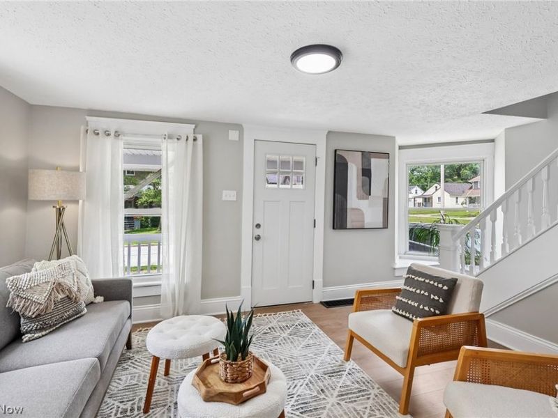 133 E North Street, Wadsworth, OH 44281 Photo 5