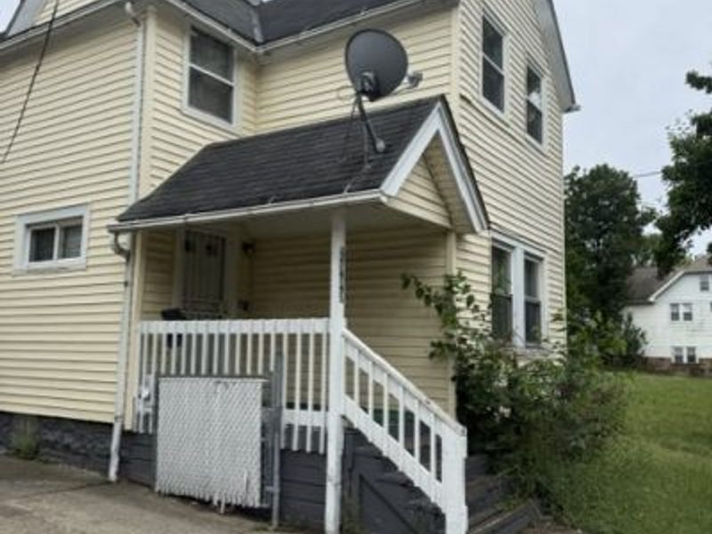 2999 E 65th Street, Cleveland, OH 44127 Photo 2