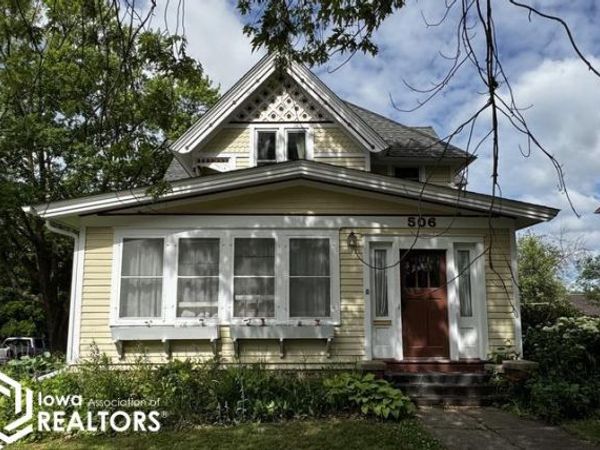 506 N Clark Street, Forest City, IA 50436