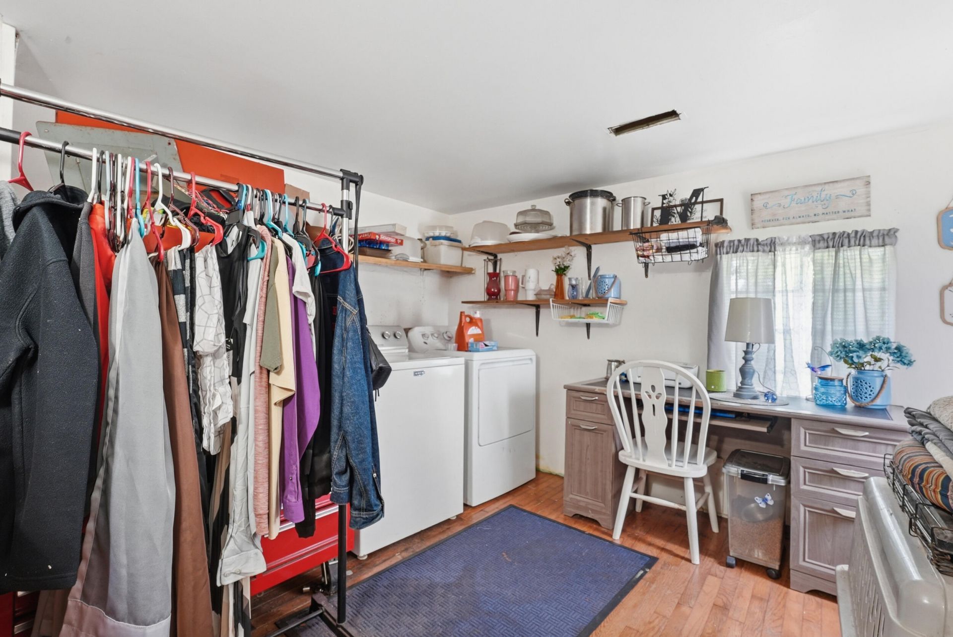 208 Rae Lane Photo 19